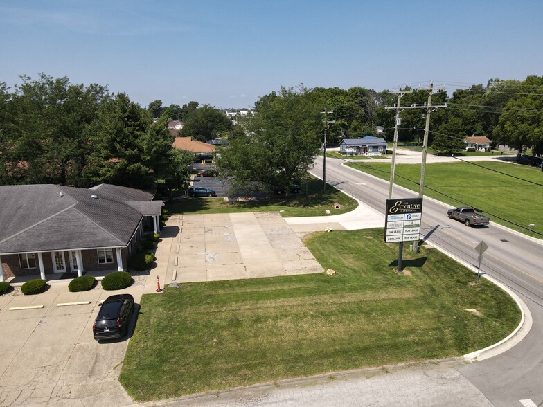 1070 Windsor Rd, Terre Haute, IN à louer - Photo du bâtiment - Image 2 de 11