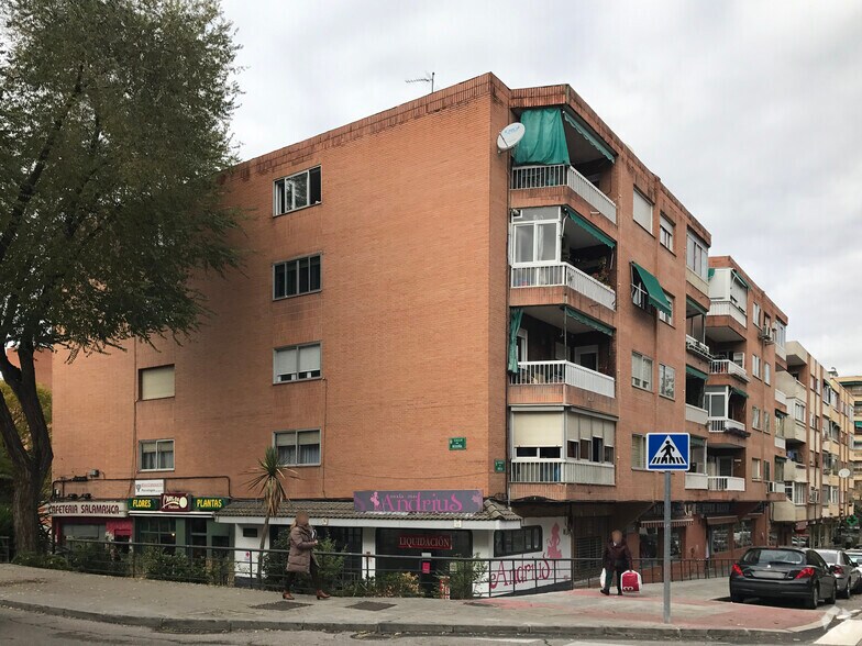 Plaza San Pedro y San Pablo, 2, Coslada, Madrid à vendre - Photo du bâtiment - Image 1 de 1