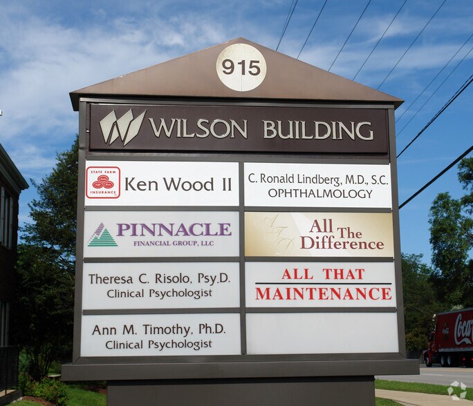 915 W 55th St, Western Springs, IL à louer - Photo du bâtiment - Image 3 de 4