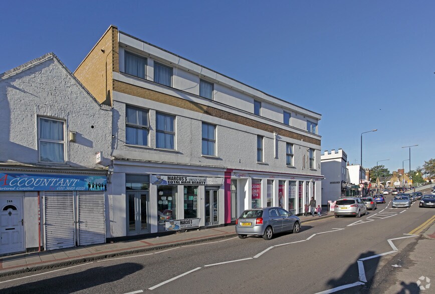 22A-24 Plumstead High St, Londres à vendre - Photo du bâtiment - Image 2 de 4