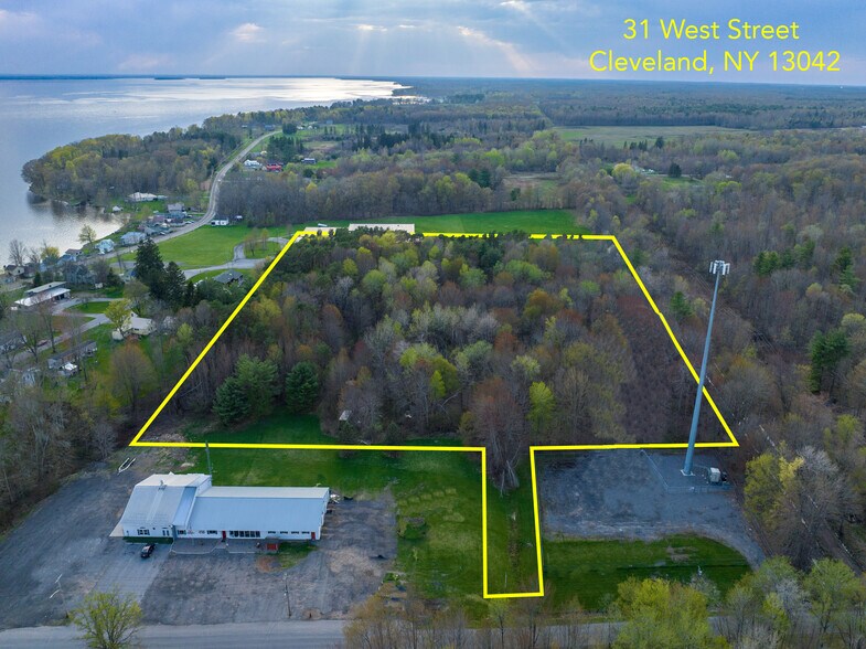 31 West St, Cleveland, NY à vendre - Photo du bâtiment - Image 3 de 9
