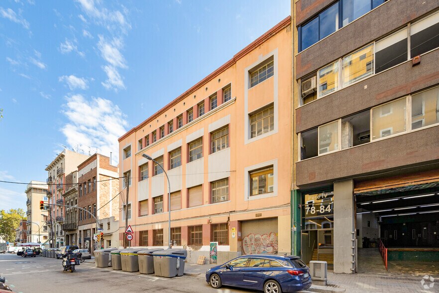 Carrer de Pere IV, 86, Barcelone, Barcelona à louer - Photo du bâtiment - Image 2 de 8