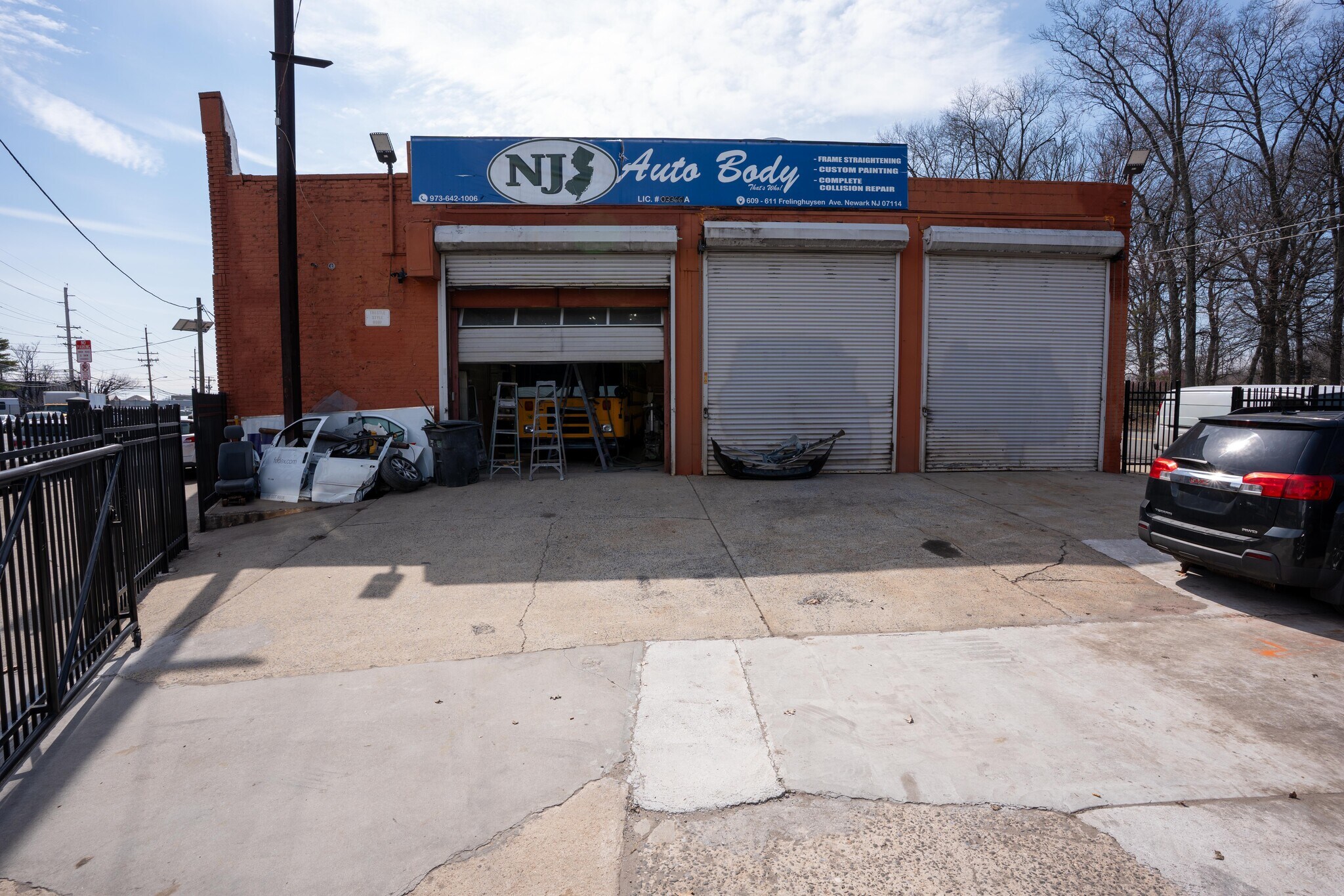 615 Frelinghuysen Ave, Newark, NJ à vendre Photo du bâtiment- Image 1 de 20