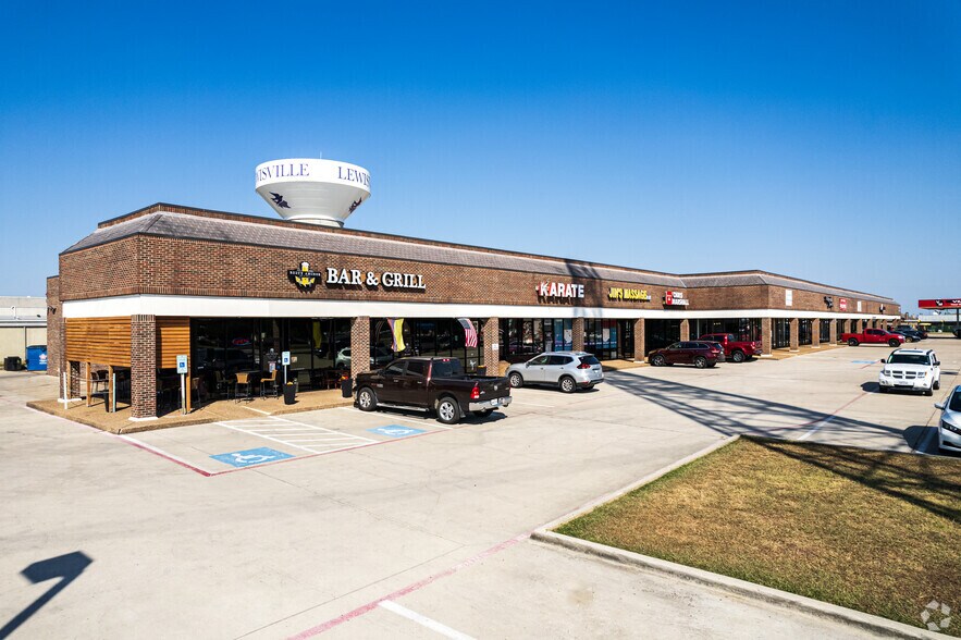 1425 Justin Rd, Lewisville, TX à louer - Photo du bâtiment - Image 2 de 16