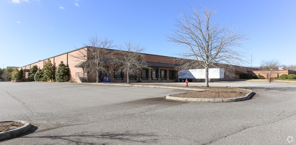 1501 SW 13th St, Hickory, NC for sale - Primary Photo - Image 1 of 1