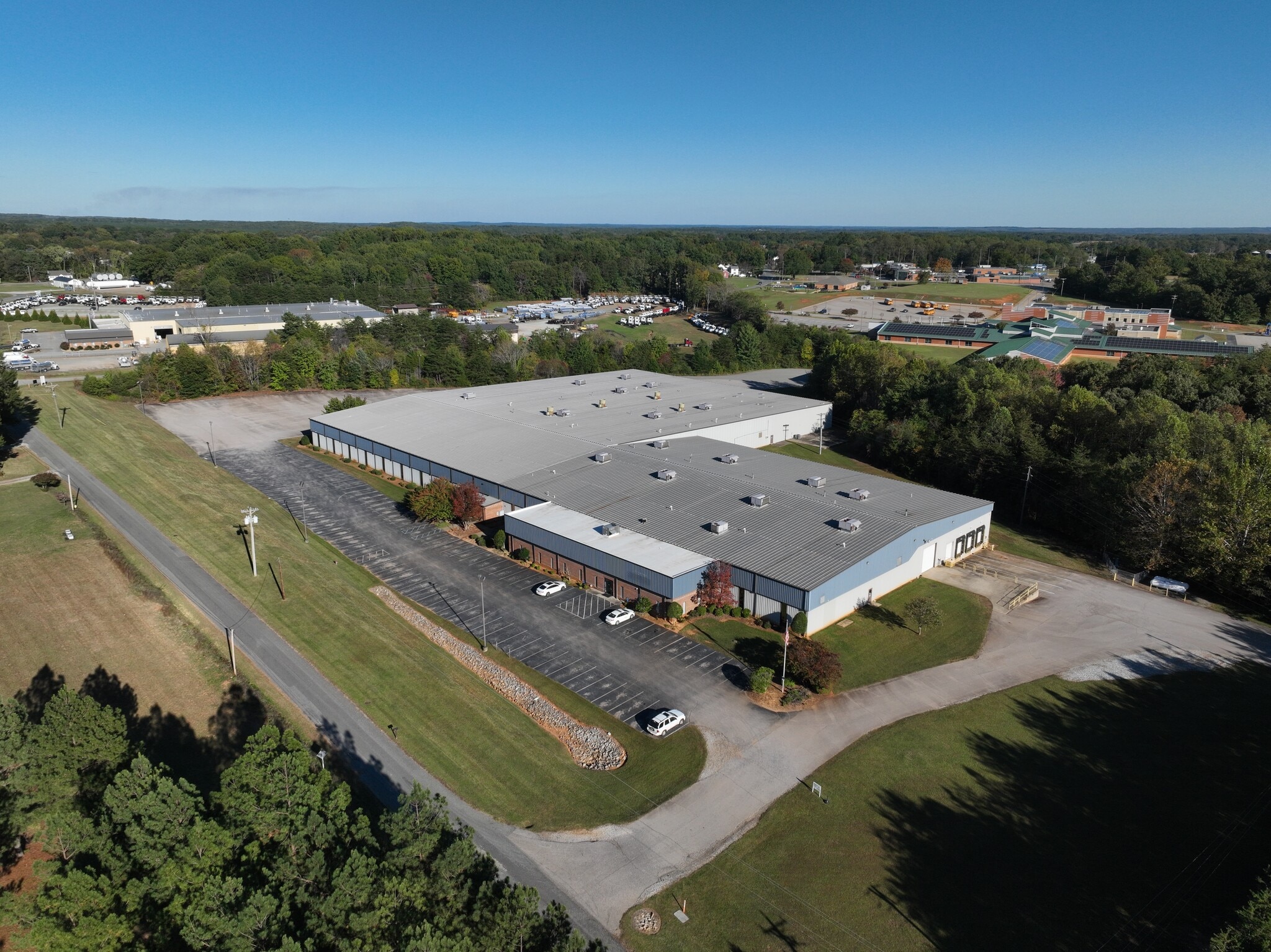 281 Industrial Dr, Gretna, VA for lease Primary Photo- Image 1 of 14