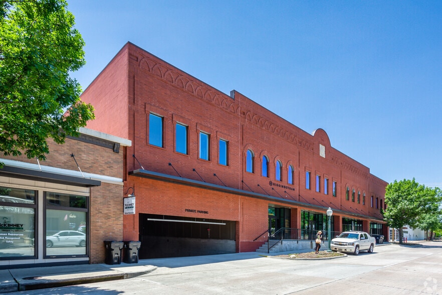 205 W Louisiana St, McKinney, TX for lease - Building Photo - Image 2 of 24