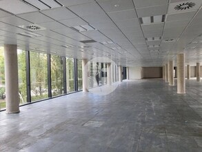 Office in L'Hospitalet de Llobregat, Barcelona for lease Interior Photo- Image 1 of 14