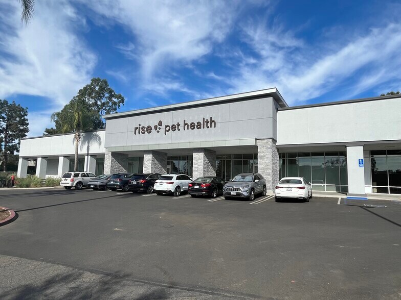 24721-24871 Alicia Pky, Laguna Hills, CA à louer - Photo du bâtiment - Image 3 de 3