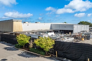 Plus de détails pour 30200 Old Dixie Hwy, Homestead, FL - Commerce de détail à vendre
