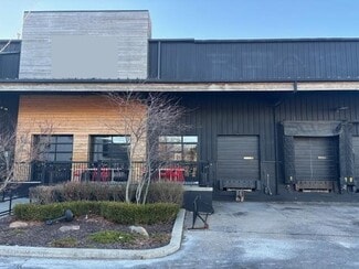 Plus de détails pour 330-332 E Lincoln Ave, Royal Oak, MI - Local d'activités à louer