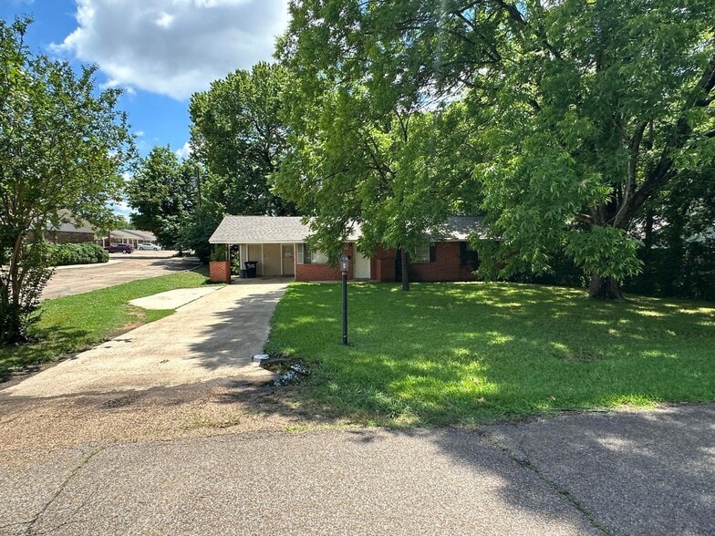 506 Green St, Starkville, MS for sale - Primary Photo - Image 1 of 7