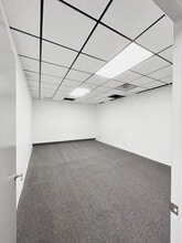 2109 London Line, Sarnia, ON à louer Photo intérieure- Image 2 de 5