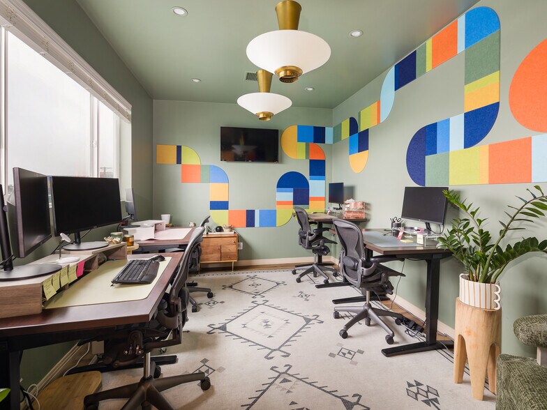 124 Center St, El Segundo, CA à louer - Photo du bâtiment - Image 3 de 32