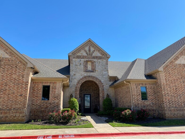 3419 Cross Timbers Rd, Flower Mound, TX à vendre - Photo du bâtiment - Image 2 de 5