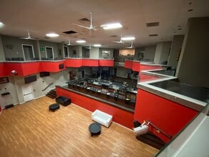 960a Rte 9, Sayreville, NJ for lease Interior Photo- Image 2 of 4