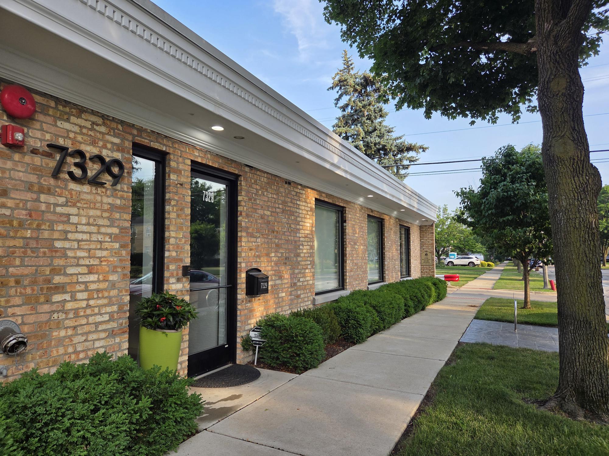 7329 North Ave, River Forest, IL à vendre Photo du bâtiment- Image 1 de 1