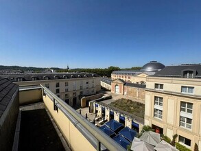 Versailles - AERIAL map view
