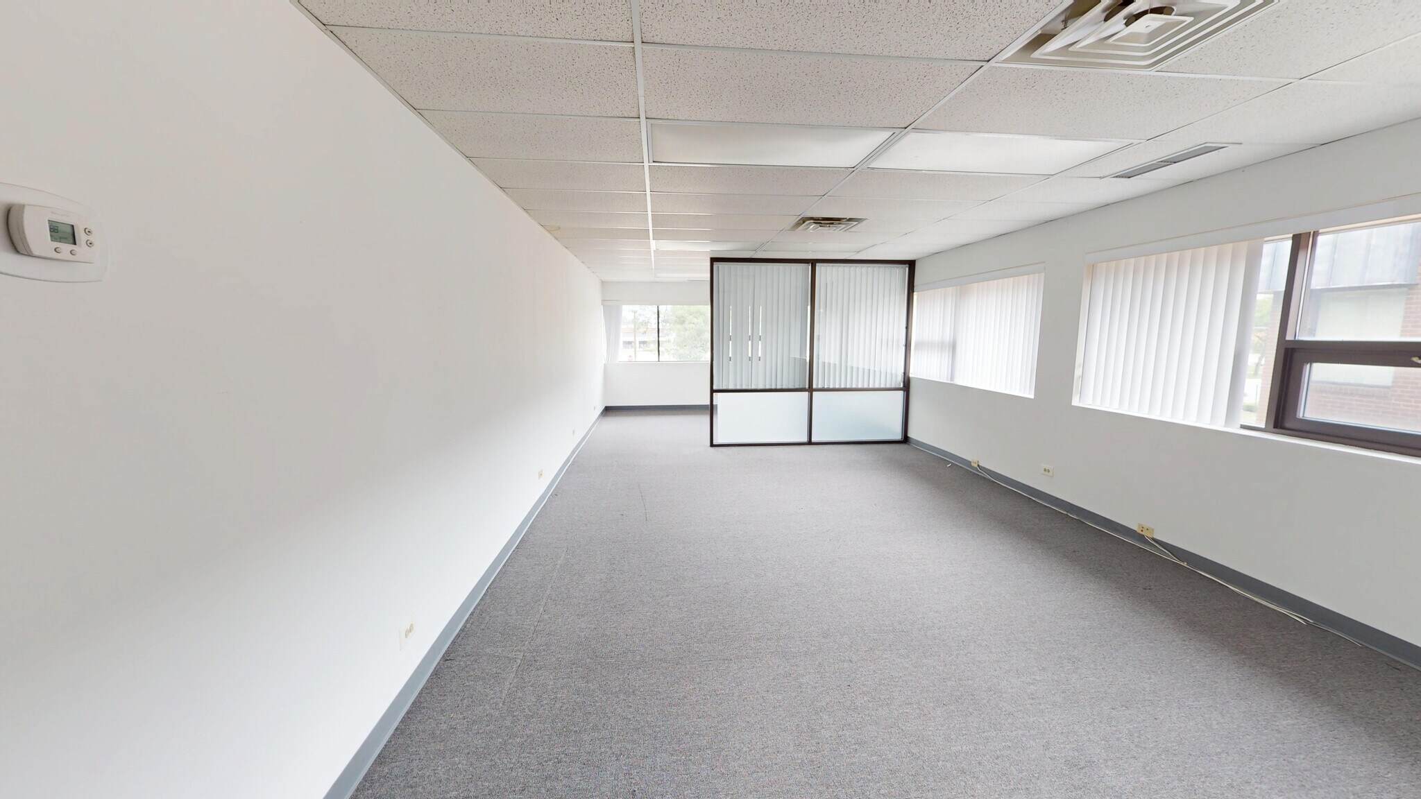 805-815 E Rand Rd, Arlington Heights, IL for lease Interior Photo- Image 1 of 7