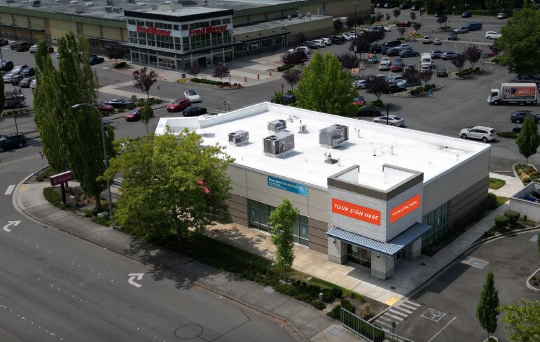 2233 148th Ave NE, Bellevue, WA à louer Photo du bâtiment- Image 1 de 5