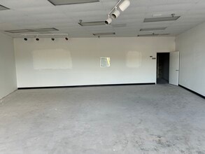 1843-1857 W Ehringhaus Street, Elizabeth City, NC à louer Photo intérieure- Image 1 de 4