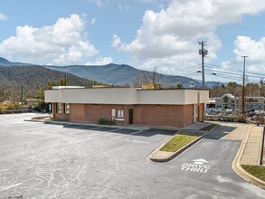 510 NC Highway 9, Black Mountain, NC for lease Building Photo- Image 2 of 9