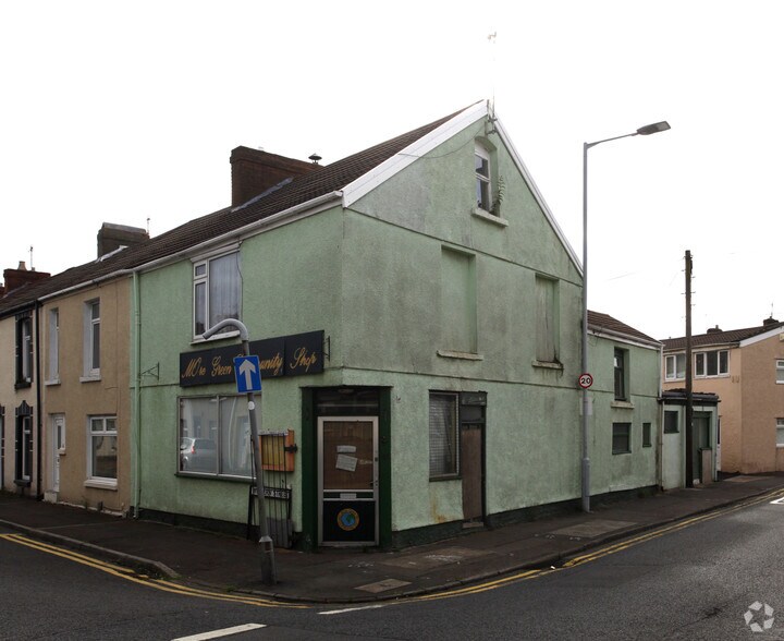 4 Beach St, Swansea for lease - Building Photo - Image 3 of 5