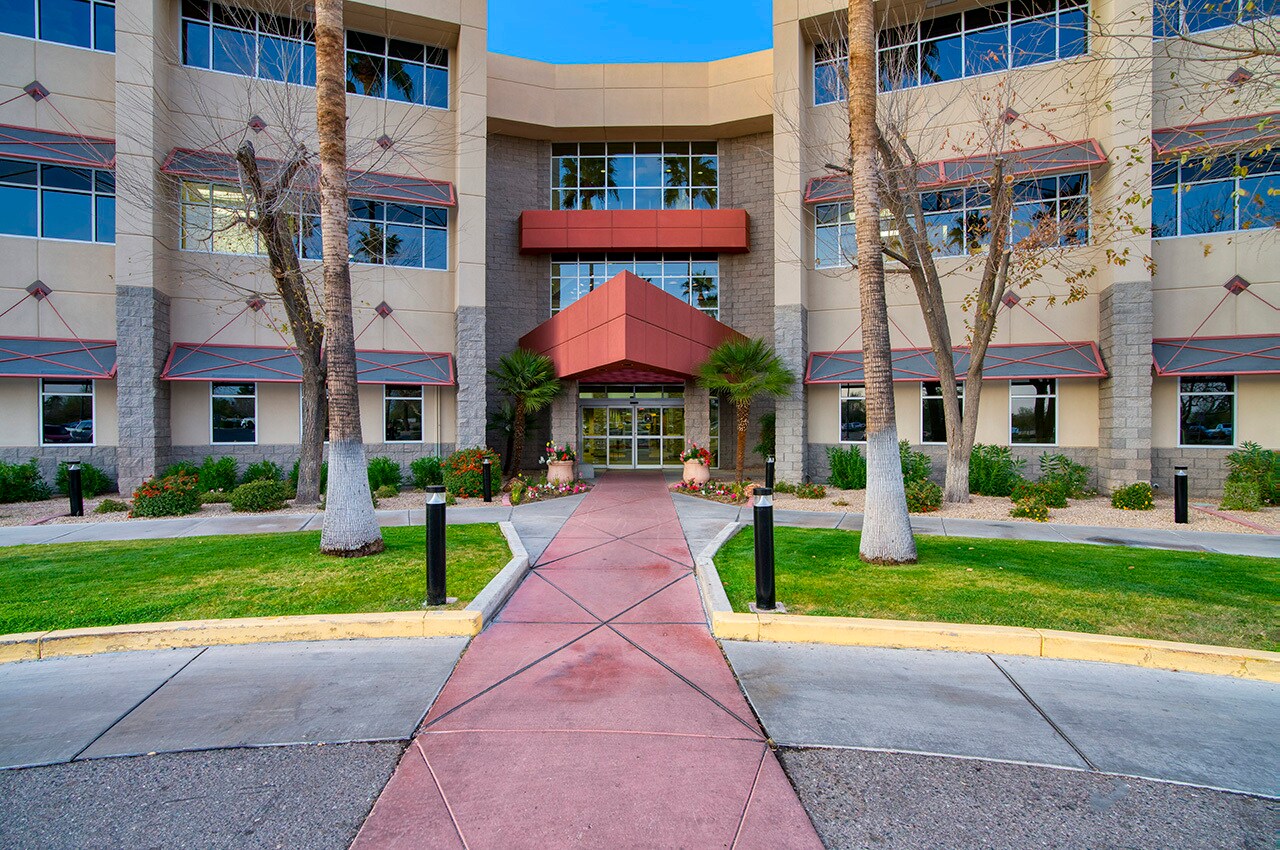 18700 N 64th Dr, Glendale, AZ for lease Primary Photo- Image 1 of 5