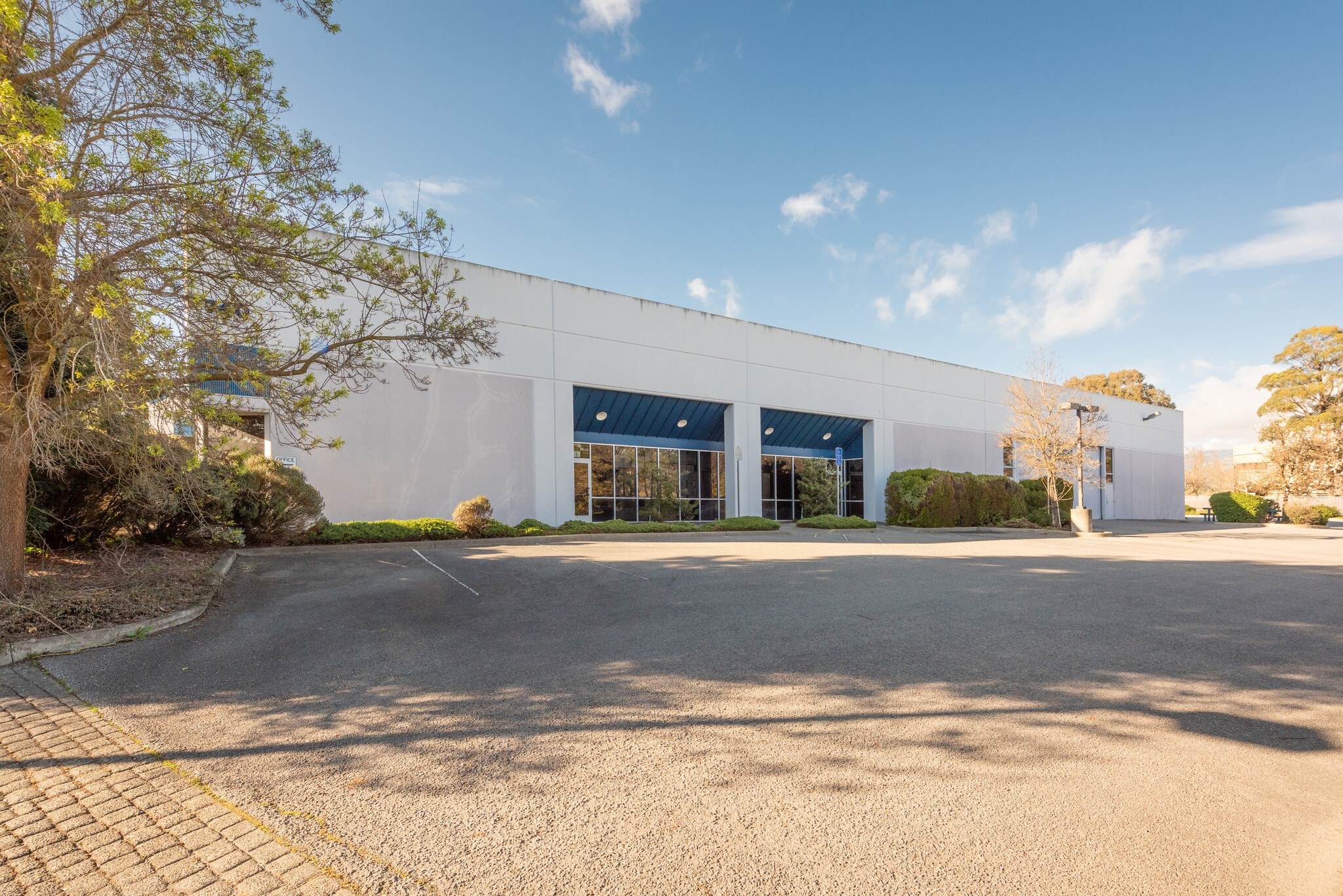740 Southpoint Blvd, Petaluma, CA for lease Primary Photo- Image 1 of 9