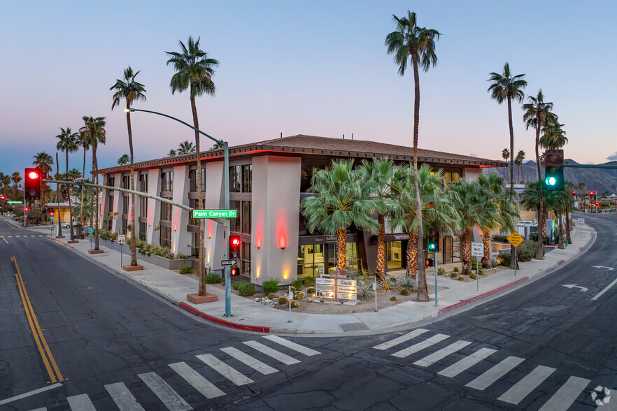 500 S Palm Canyon Dr, Palm Springs, CA à louer - Photo du bâtiment - Image 1 de 30