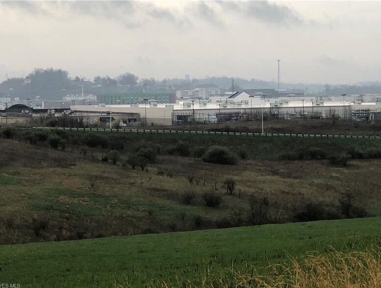 0 Private Dr, St Clairsville, OH for sale - Building Photo - Image 2 of 3