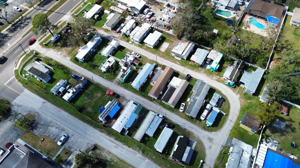 2903 W Waters Ave, Tampa, FL à vendre - Photo du bâtiment - Image 2 de 4