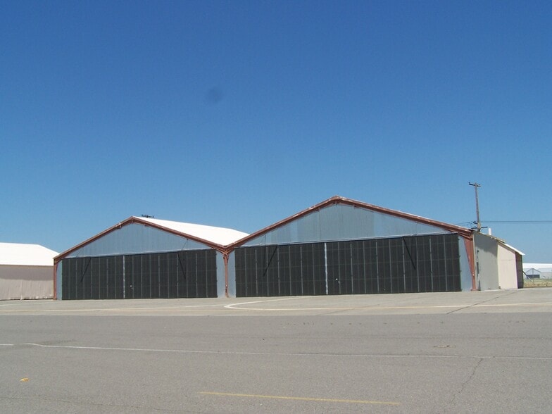 4923 Kilzer Ave, Mcclellan, CA for lease - Building Photo - Image 2 of 3