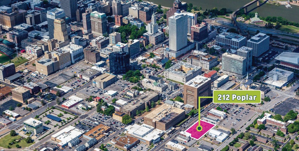 212 Poplar Ave, Memphis, TN for sale - Building Photo - Image 2 of 6