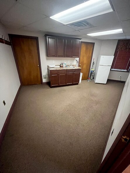 2 North Ave, Cranford, NJ à louer - Photo intérieure - Image 2 de 9