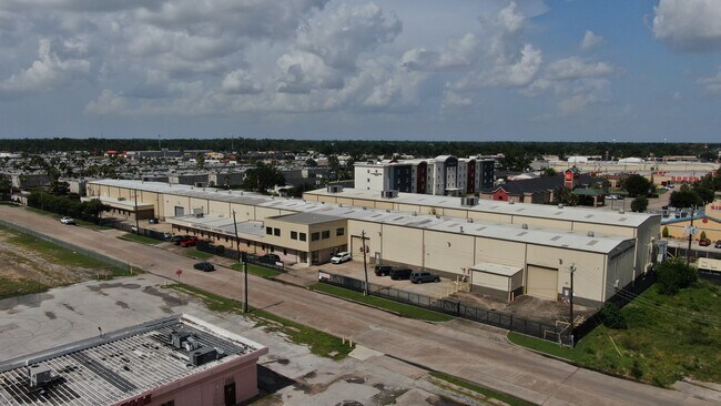 More details for 1005 Mae Dr, Houston, TX - Industrial for Sale
