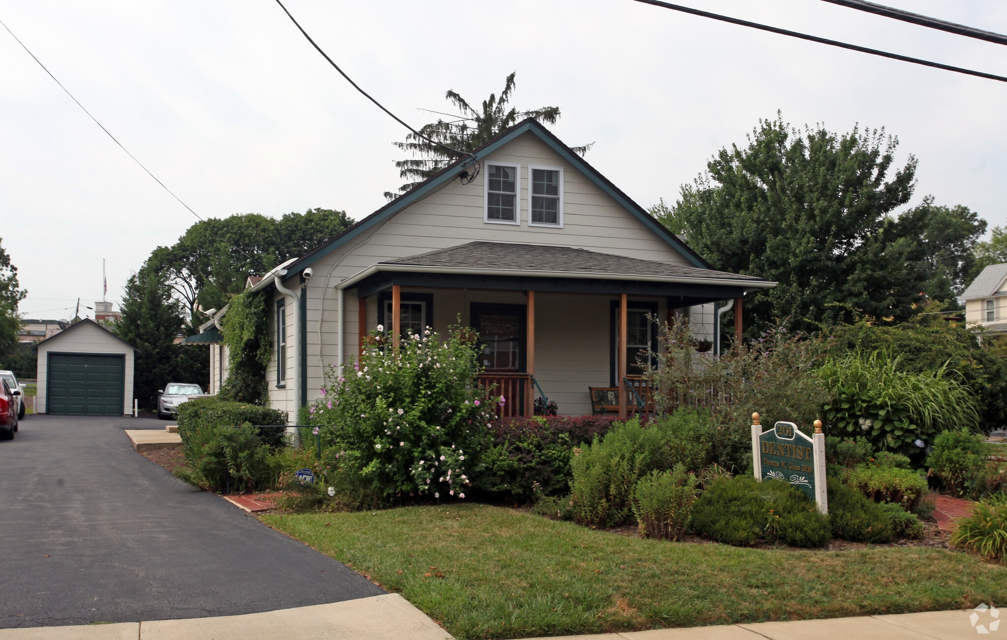201 Brookes Ave, Gaithersburg, MD for lease Primary Photo- Image 1 of 22