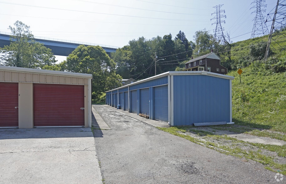 735 Hill St, Kittanning, PA à vendre - Photo du bâtiment - Image 3 de 3