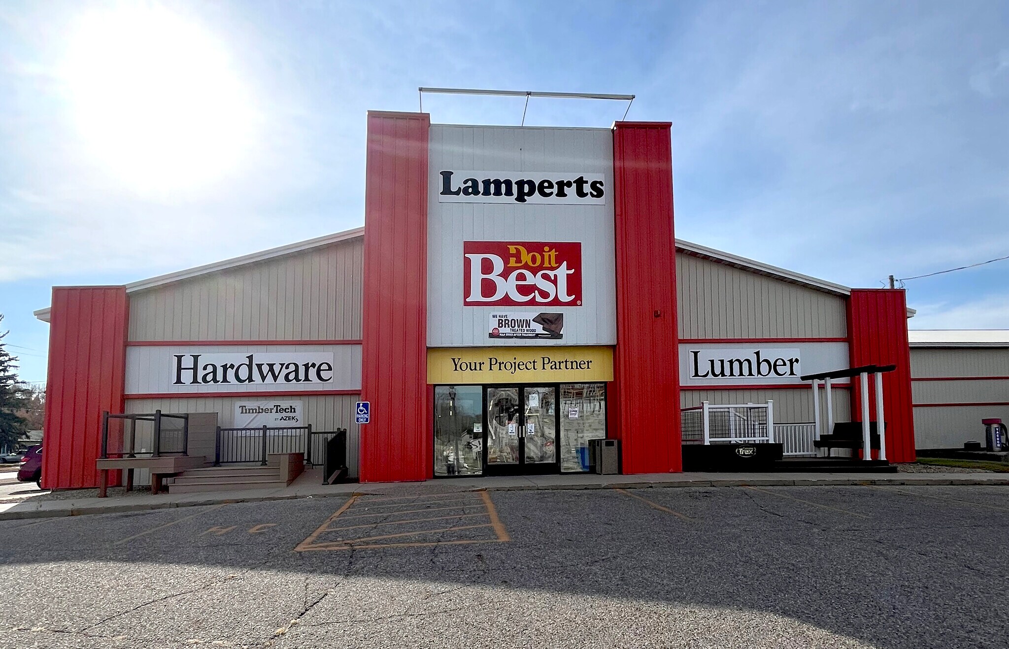 320 8th Ave NW, Faribault, MN à vendre Photo du bâtiment- Image 1 de 13