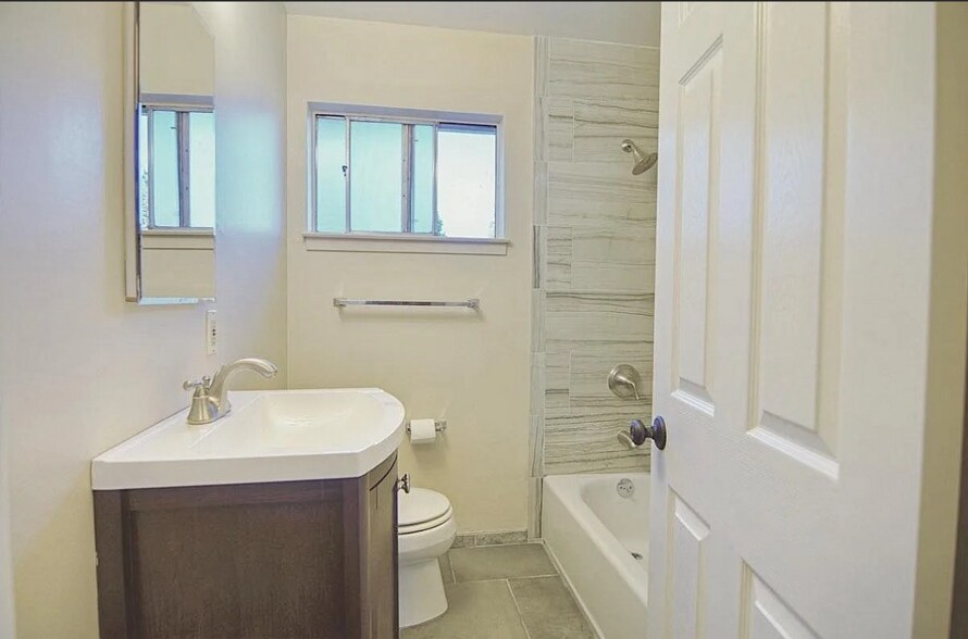 955 Vermont St, San Jose, CA à vendre - Photo du bâtiment - Image 3 de 14