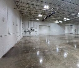 12283 Levan Rd, Livonia, MI for lease Interior Photo- Image 2 of 4