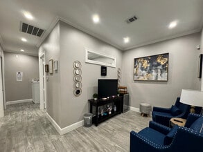 17134 N Eldridge Pkwy, Tomball, TX for lease Interior Photo- Image 1 of 13