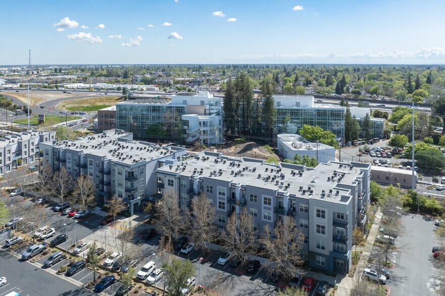 6400 Folsom Blvd, Sacramento, CA à vendre - Aérien - Image 3 de 20