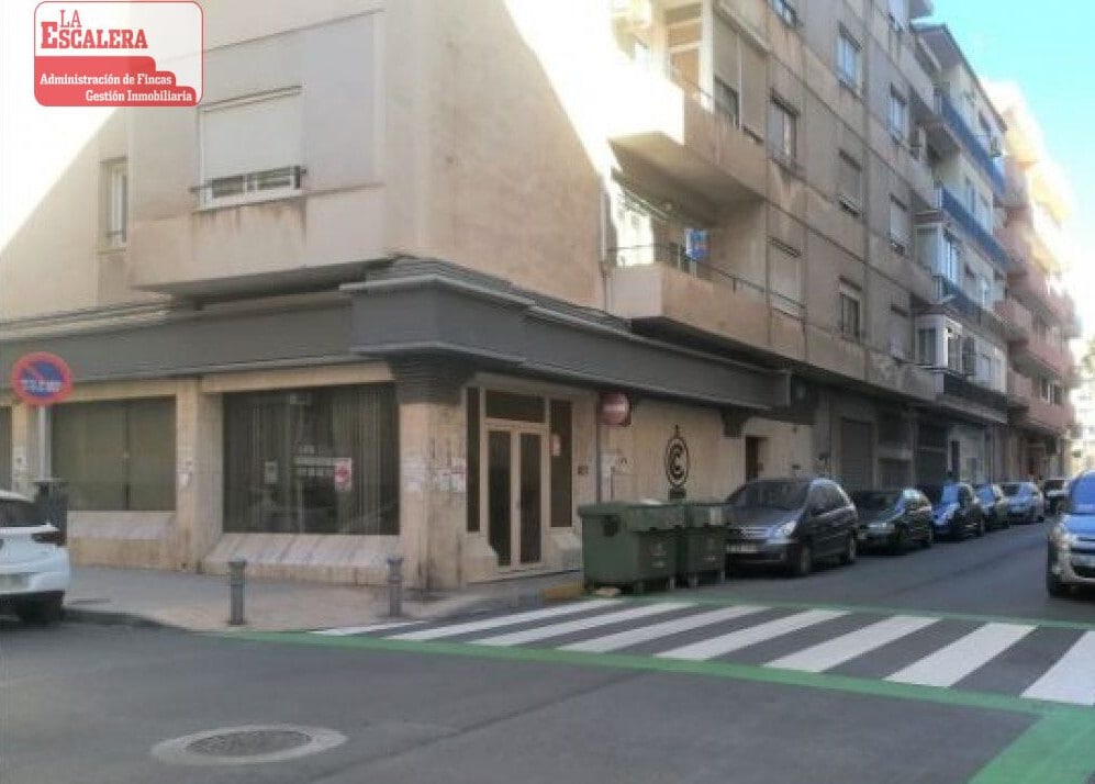 Elda, ALI 03600 - - - Photo intérieure - Image 1 of 4