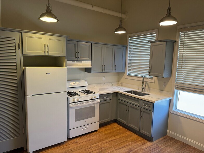 1403-1413 Encinal Ave, Alameda, CA for sale - Building Photo - Image 2 of 9