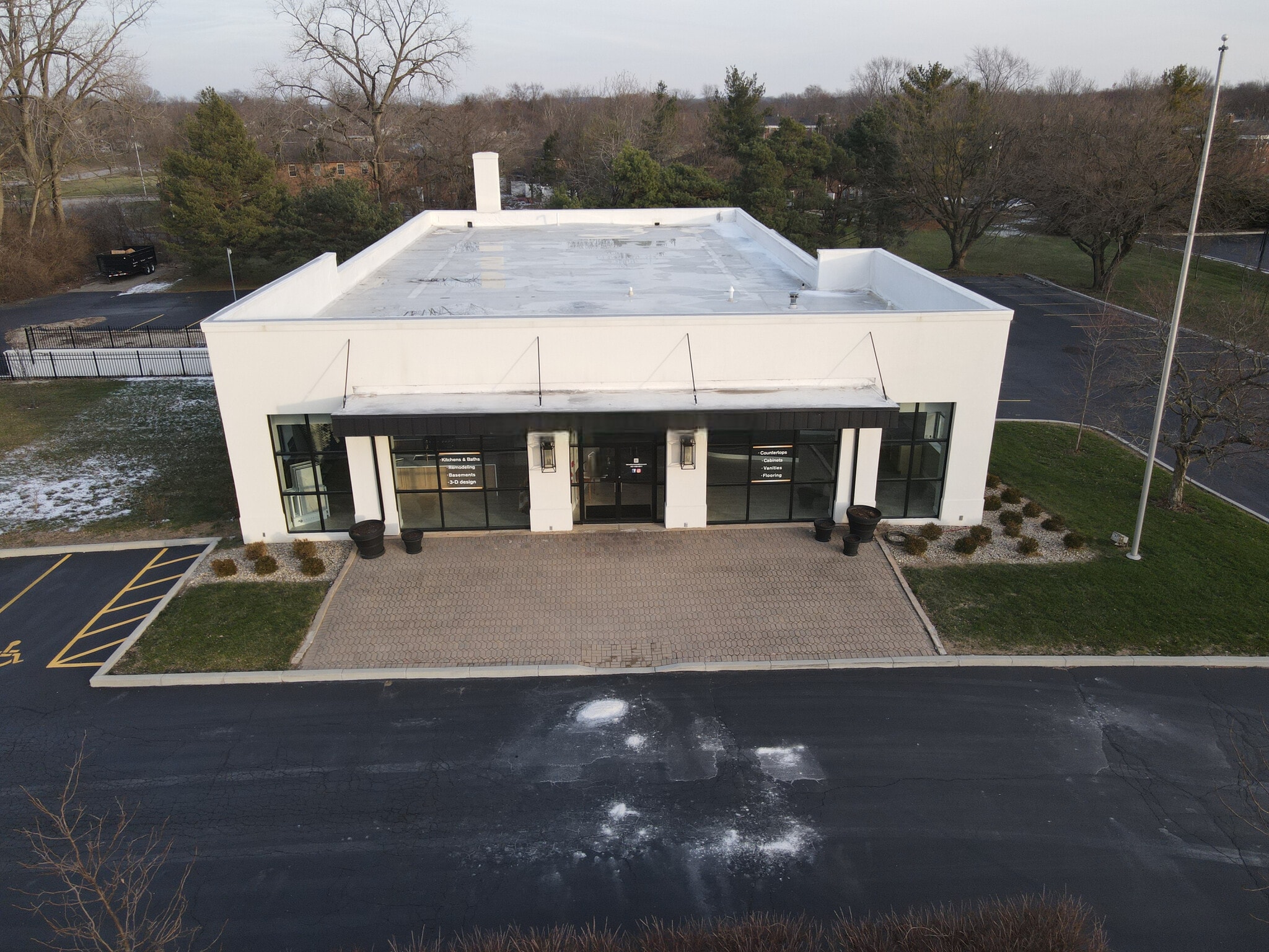 1922 S Smithville Rd, Dayton, OH for sale Primary Photo- Image 1 of 37