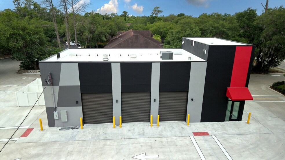 3618 Lithia Pinecrest Rd, Valrico, FL à vendre - Photo du bâtiment - Image 2 de 5