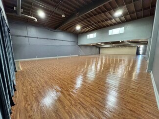 Plus de détails pour 1515-1517 N Main St, Santa Ana, CA - Commerce de détail à louer