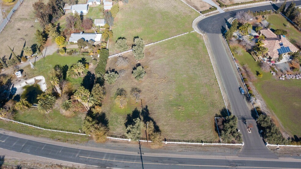17602 Meagan Ct, Springville, CA for sale - Aerial - Image 3 of 9
