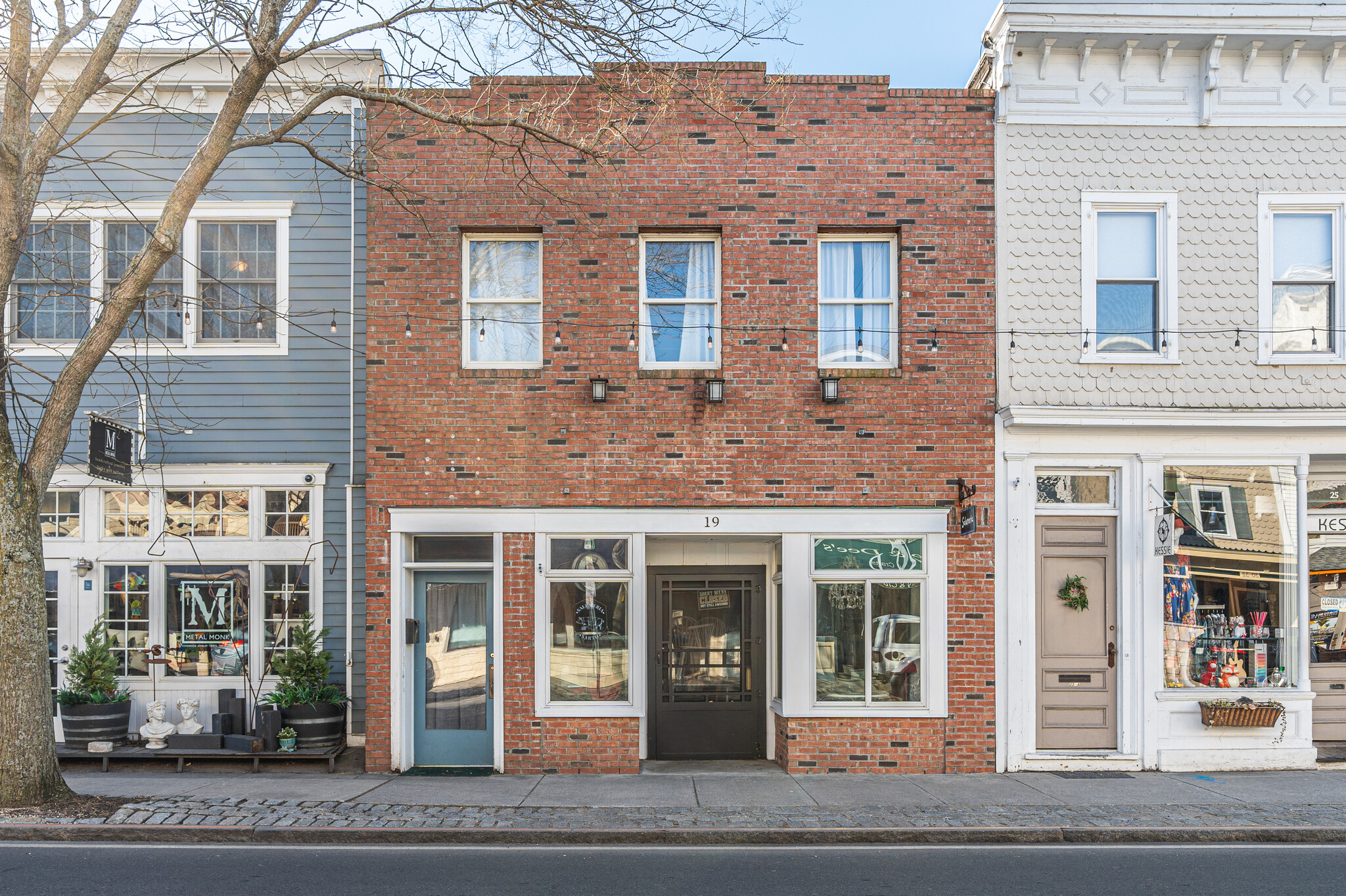 19 Front St, Greenport, NY à vendre Photo du bâtiment- Image 1 de 1